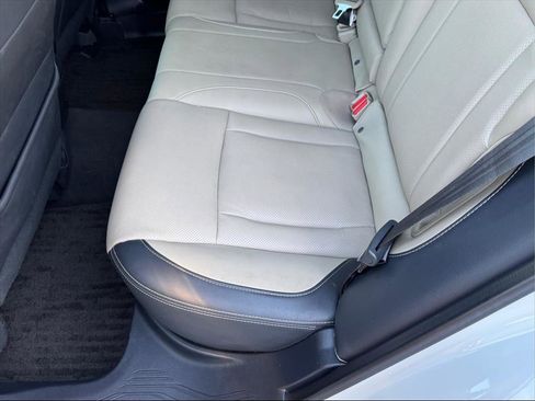 Used 2020 Subaru Outback Limited image 11