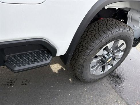 New 2026 Chevrolet Silverado 2500 Custom w/ Custom Convenience Package image 44