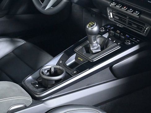 Certified 2022 Porsche 911 GT3 RWD image 24