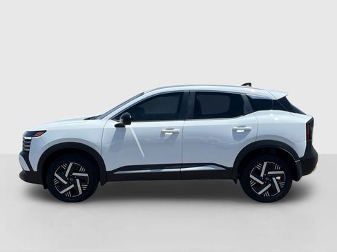 New 2026 Nissan Kicks SV w/ Illumination Package FWD image 2