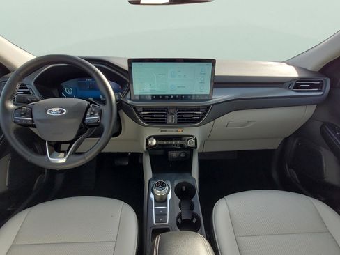 Used 2025 Ford Escape Active w/ Active Premium Tech Pack image 13