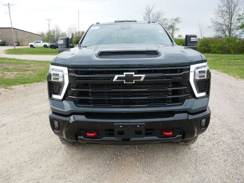 New 2026 Chevrolet Silverado 2500 LTZ w/ LTZ Plus Package AWD/4WD image 10