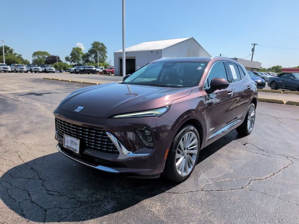 Used 2024 Buick Envision Avenir AWD/4WD image 12