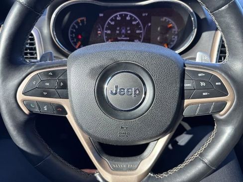 Used 2017 Jeep Grand Cherokee Limited w/ Trailer Tow Group IV image 17