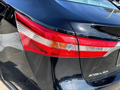 Used 2014 Toyota Avalon XLE Premium image 26