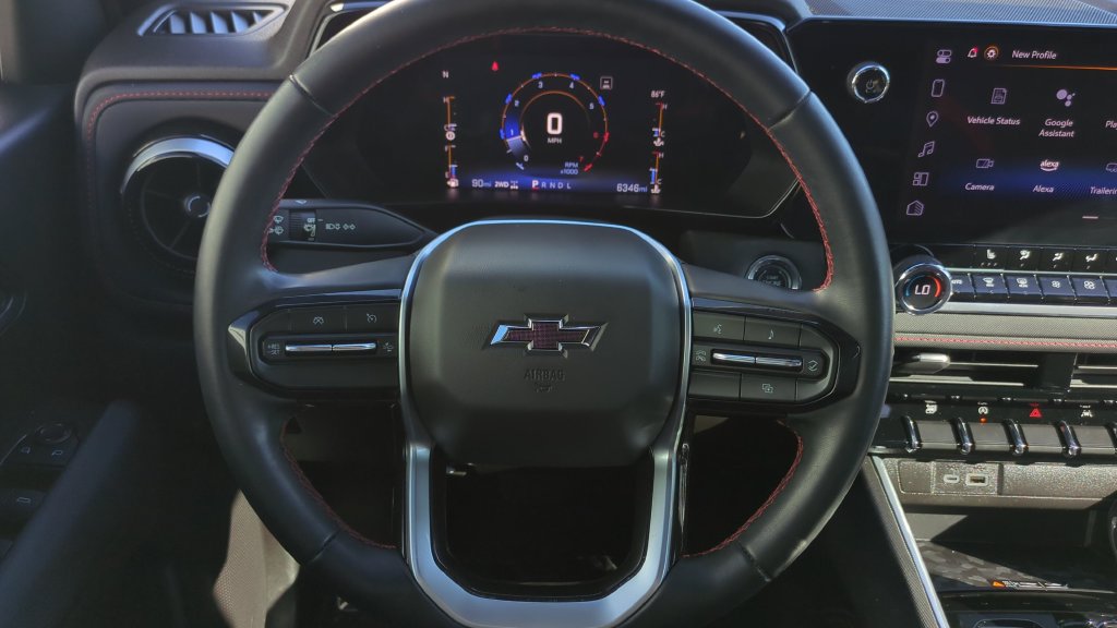 Used 2023 Chevrolet Colorado Z71 w/ Z71 Convenience Package 2 AWD/4WD image 11