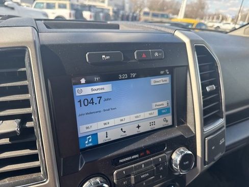 Used 2017 Ford F150 Lariat image 12