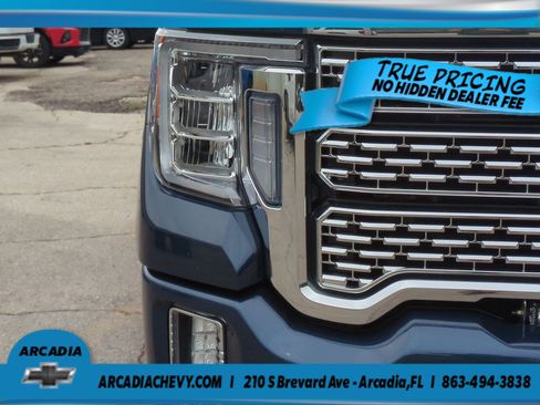 Used 2020 GMC Sierra 2500 Denali w/ Denali Ultimate Package AWD/4WD image 9