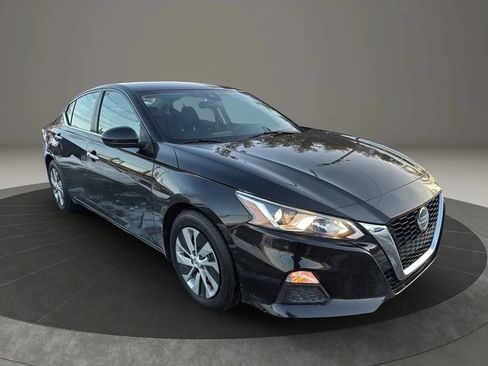 Used 2021 Nissan Altima 2.5 S FWD image 3