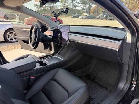 Used 2021 Tesla Model 3 Standard Range Plus RWD image 14
