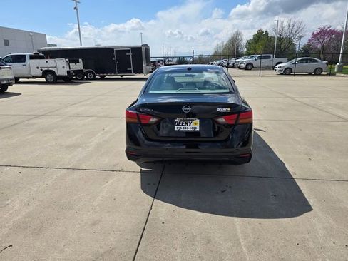 Used 2025 Nissan Altima 2.5 SV image 11