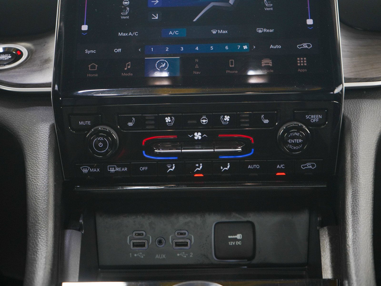 Used 2024 Jeep Grand Cherokee Limited w/ Luxury Tech Group II AWD/4WD image 17