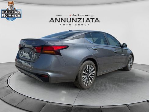 Certified 2025 Nissan Altima 2.5 SV FWD image 5