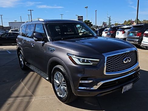 Used 2024 INFINITI QX80 Luxe image 3