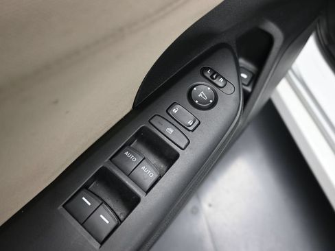 Used 2019 Honda Civic EX image 19