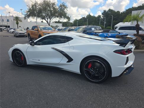 Used 2023 Chevrolet Corvette Stingray Preferred Cpe w/ Z51 Performance Package RWD image 5