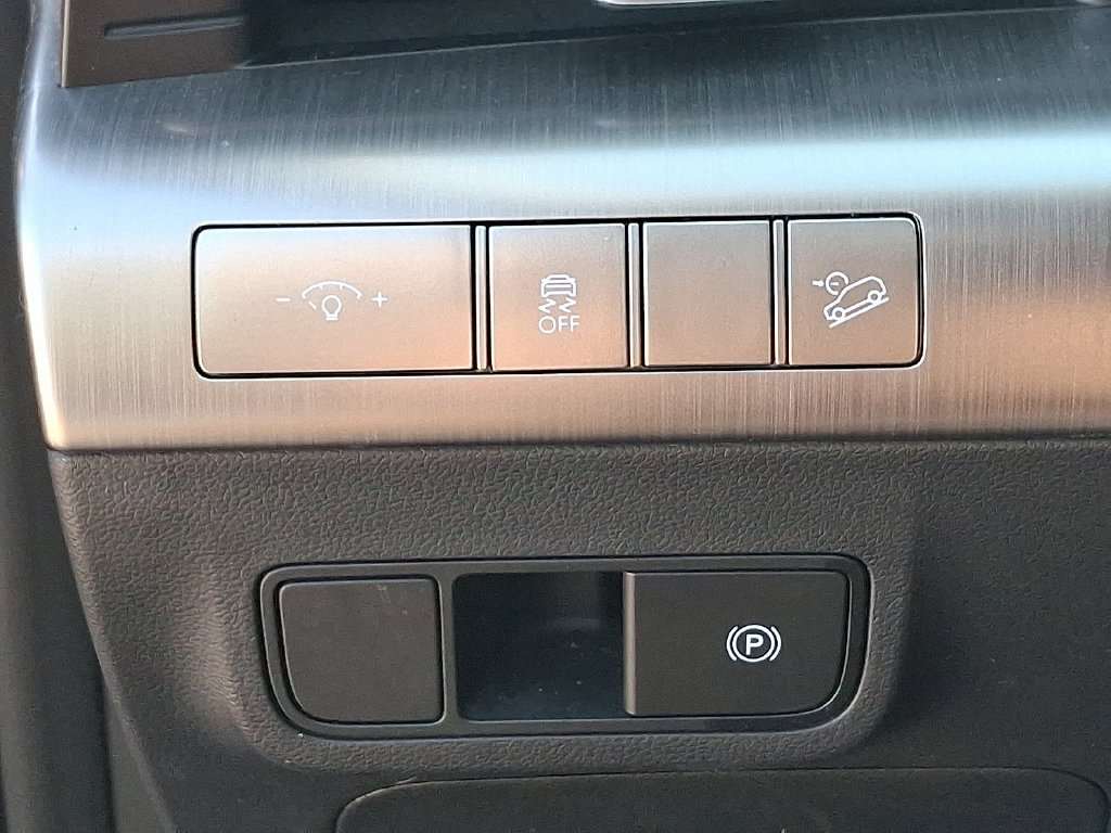 Used 2024 Hyundai Kona SEL AWD/4WD image 27