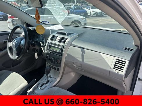 Used 2012 Toyota Corolla LE FWD image 6