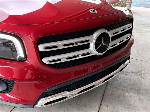Used 2022 Mercedes-Benz GLB 250 image 30
