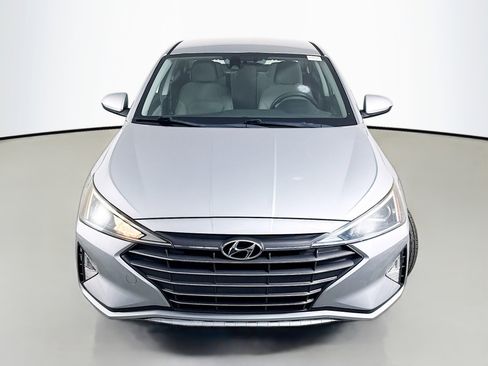 Used 2020 Hyundai Elantra SE image 2