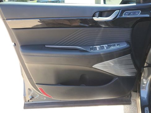 Used 2024 Hyundai Palisade Calligraphy image 18