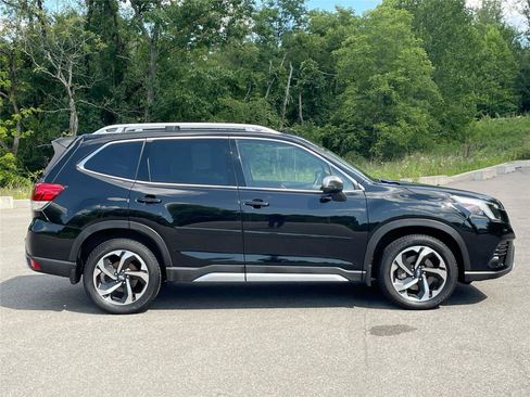 Certified 2023 Subaru Forester Touring AWD/4WD image 6