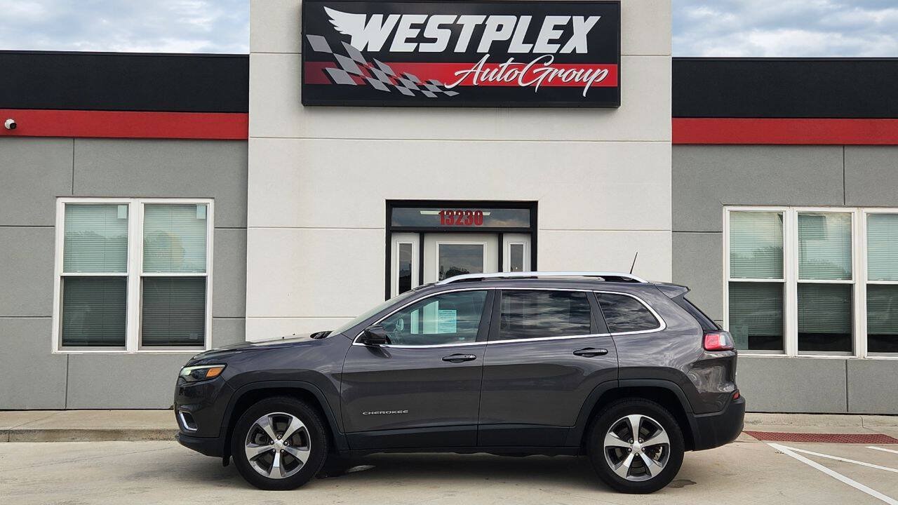 Used 2019 Jeep Cherokee Limited AWD/4WD image 28