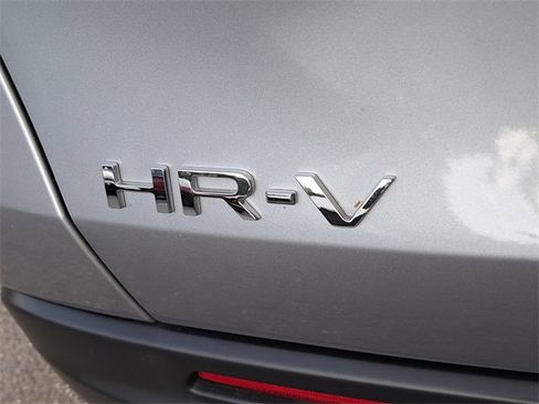 Certified 2024 Honda HR-V LX image 8