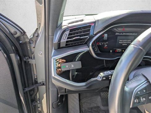 Used 2022 Audi Q3 2.0T Premium Plus w/ Premium Plus Package image 27