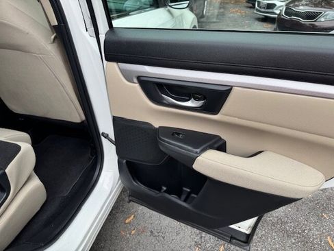 Used 2018 Honda CR-V LX image 12