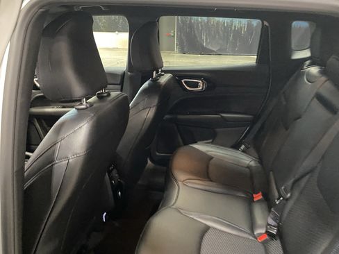 Certified 2026 Jeep Compass Latitude AWD/4WD image 14