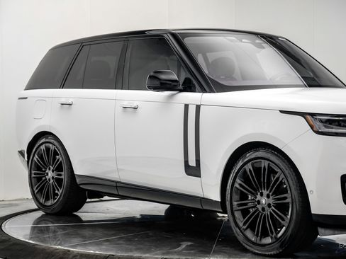 Used 2023 Land Rover Range Rover Autobiography AWD/4WD image 26