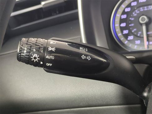 Certified 2023 Hyundai Santa Cruz SE image 25