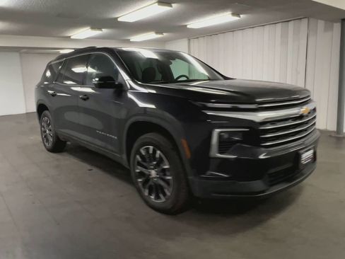 New 2025 Chevrolet Traverse LT w/ Sun and Wheel Package image 37