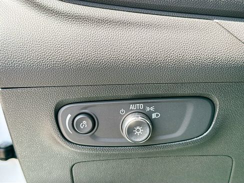 Used 2026 Buick Encore GX Sport Touring w/ Advanced Technology Package FWD image 19