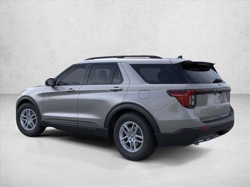 New 2026 Ford Explorer Active RWD image 4