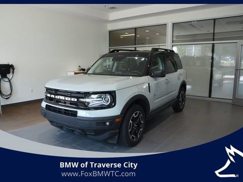 Used 2022 Ford Bronco Sport Outer Banks w/ Tech Package AWD/4WD image 1