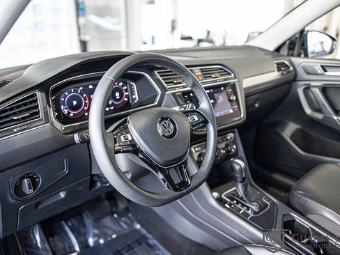 Used 2020 Volkswagen Tiguan SEL image 20