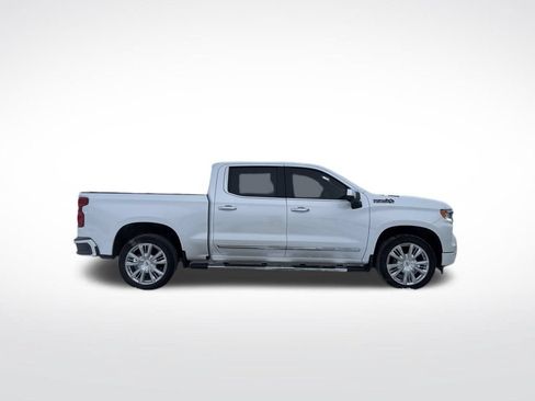 Used 2024 Chevrolet Silverado 1500 High Country w/ High Country Premium Package AWD/4WD image 13