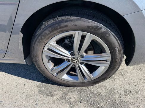 Used 2024 Volkswagen Jetta SE image 13