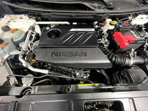Used 2023 Nissan Rogue SV AWD/4WD image 12