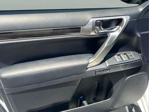 Certified 2023 Lexus GX 460 Premium w/ Premium Package AWD/4WD image 11