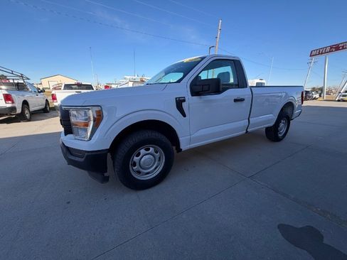Used 2021 Ford F150 XL w/ Trailer Tow Package image 4
