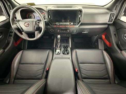 Used 2025 Nissan Frontier PRO-4X w/ Pro Premium Package AWD/4WD image 10