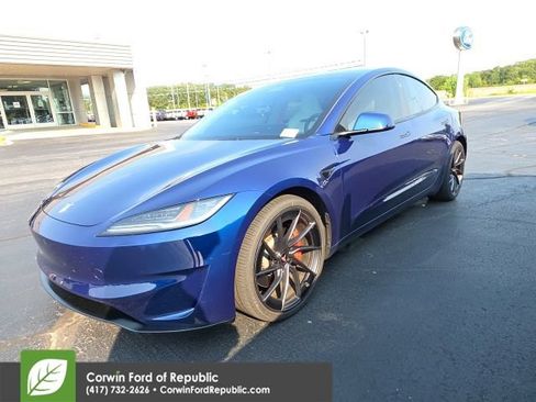 Used 2025 Tesla Model 3 Performance AWD/4WD image 3