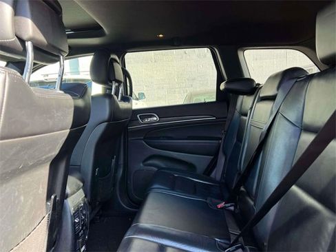 Used 2019 Jeep Grand Cherokee Limited image 12