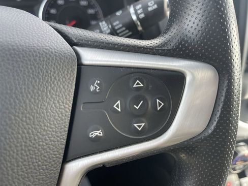 Used 2023 GMC Acadia SLE w/ Driver Convenience Package image 21