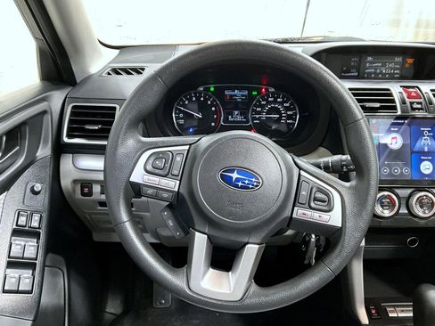 Used 2017 Subaru Forester 2.5i Premium image 12