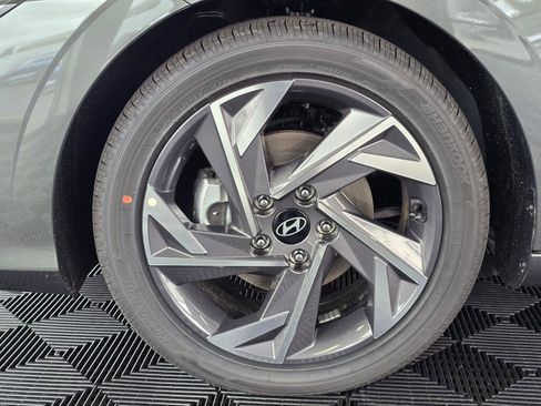 New 2026 Hyundai Elantra Limited image 11
