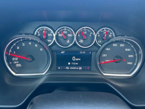 Used 2021 Chevrolet Suburban LT w/ LT Signature Package image 27